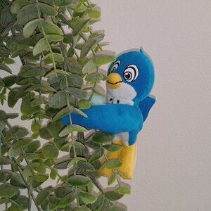 🎯 10 for $12 / Vintage Disney Winnie the Pooh The Book of Pooh Bluebird Clip